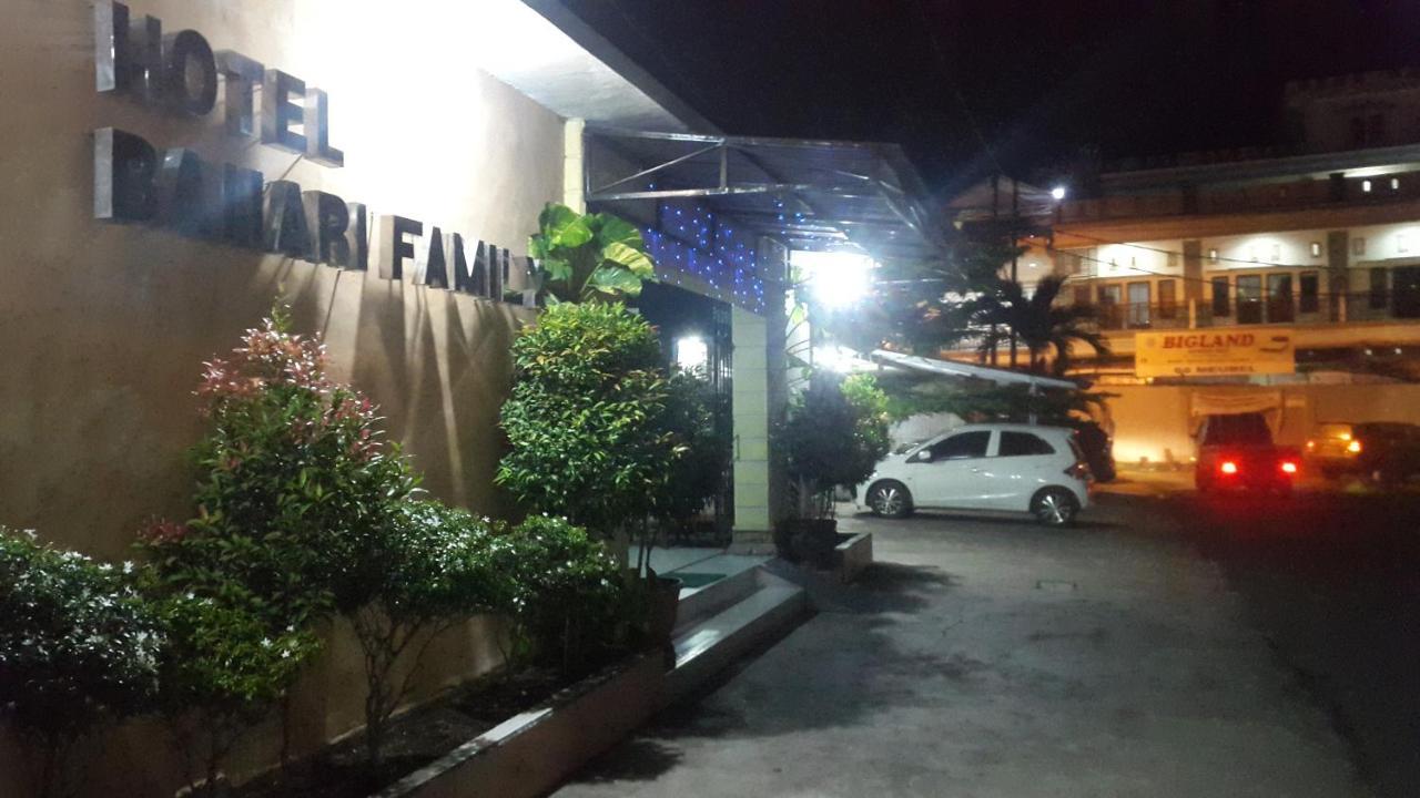Bahari Family Hotel Bitung Bagian luar foto